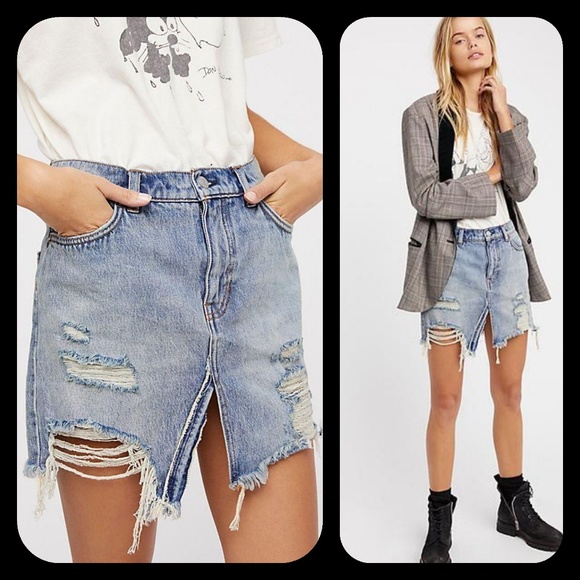 Free People Denim - We The Free People destroyed distressed Shredded denim jean mini skirt NWT 26